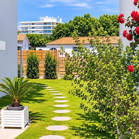 Holiday home Charmante Maison Proche *